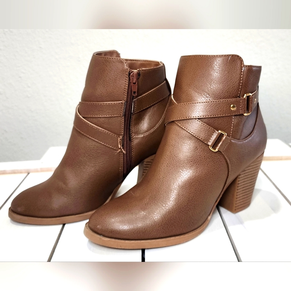 Brown ankle boots